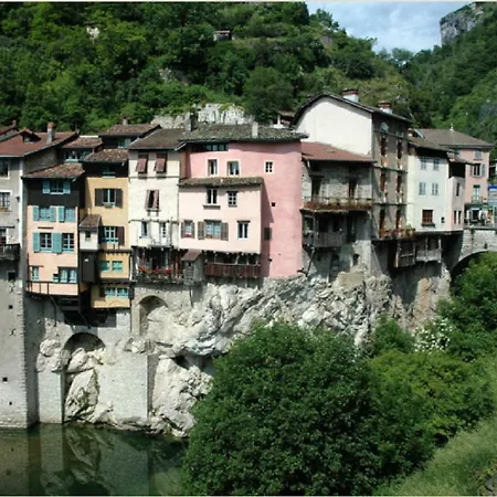 Okami Du Vercors Hotel 3*